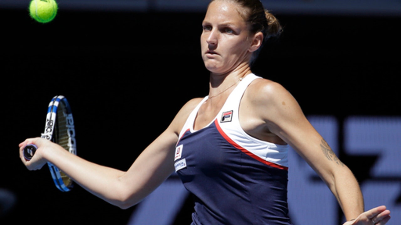 The Latest: Nadal has little trouble advancing to 3rd round